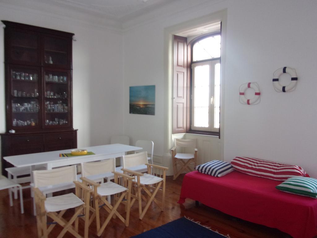 Hostel 402 Фигейра да Фош Екстериор снимка